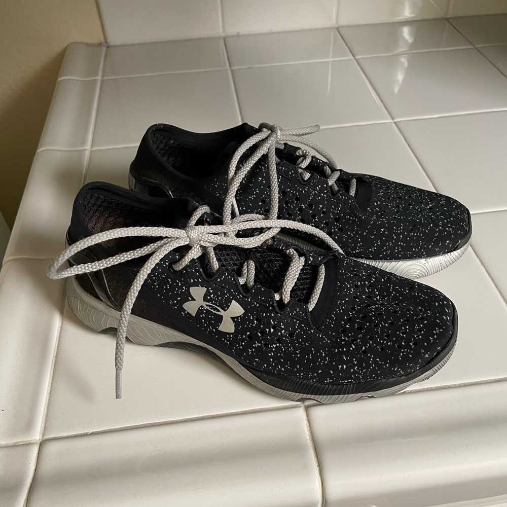 Under armour Apollo speedform shoes worn a couple times